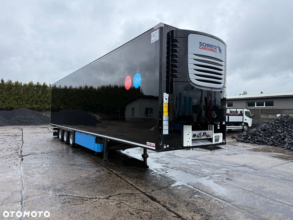 Schmitz Cargobull - 3