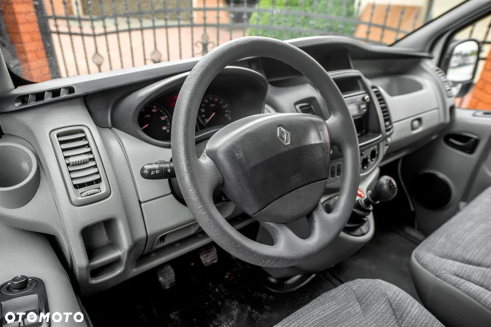 Renault Trafic - 15