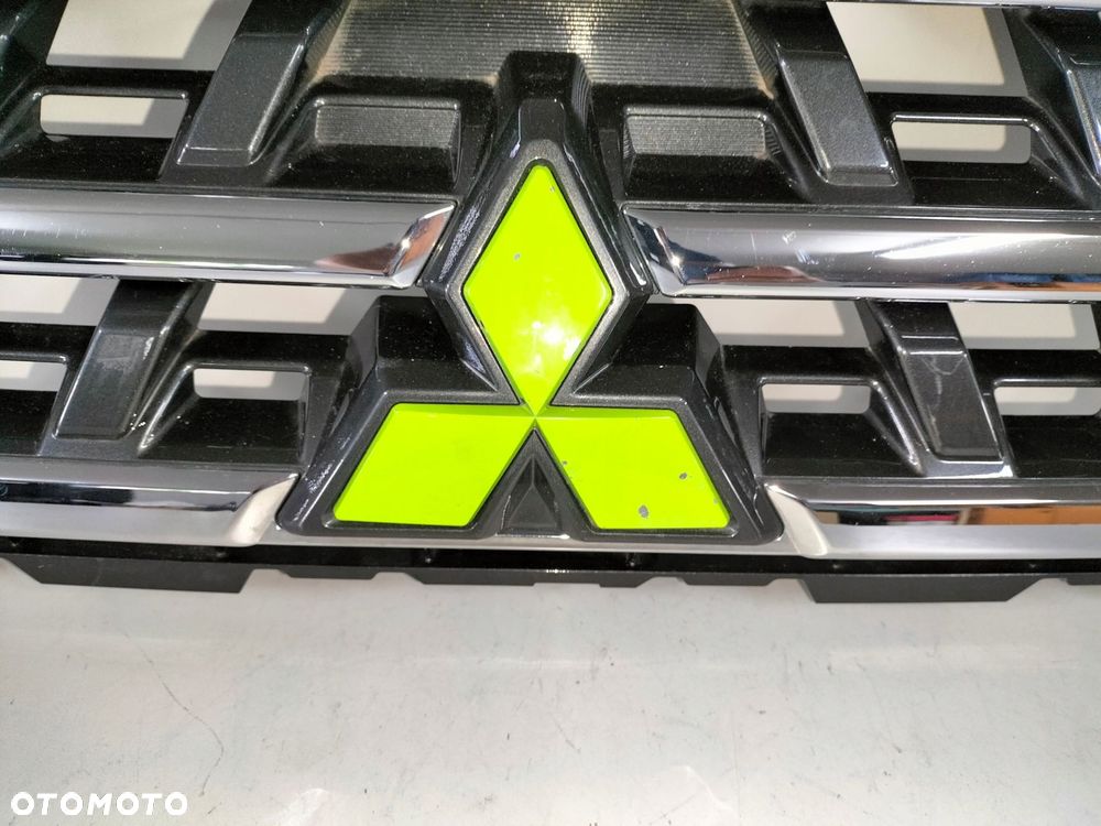 atrapa kratka grill mitsubishi pajero iv lift 15- - 4