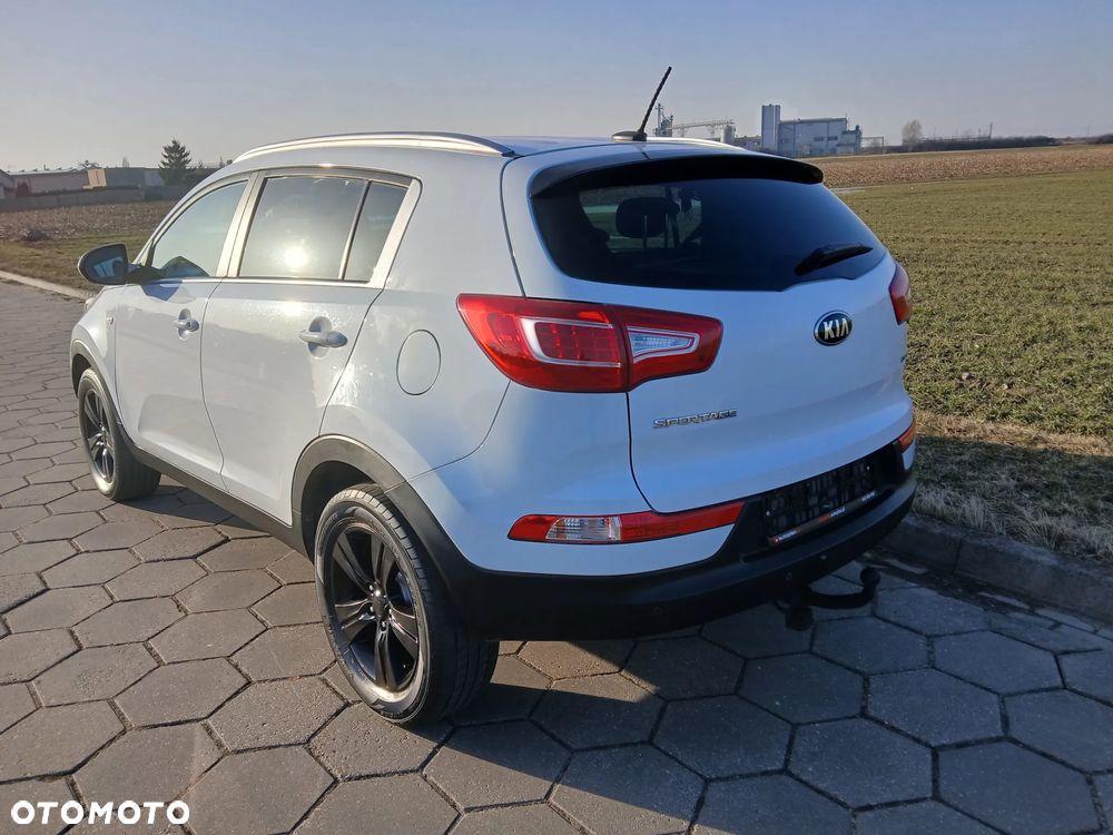 Kia Sportage 1.7 CRDI 2WD ISG Dream-Team Edition - 26