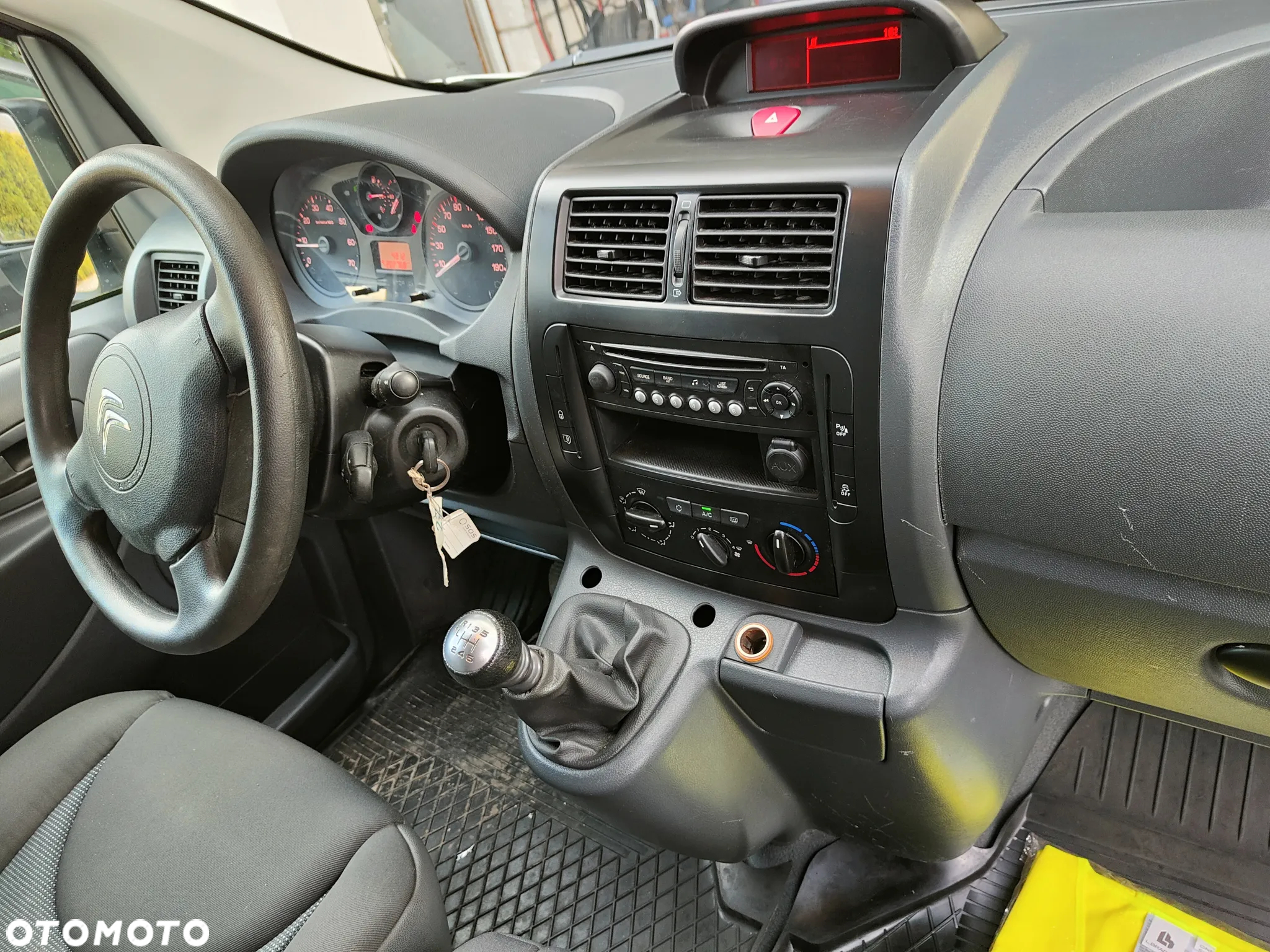 Citroën Jumpy L2H1 2,0 HDi - 11