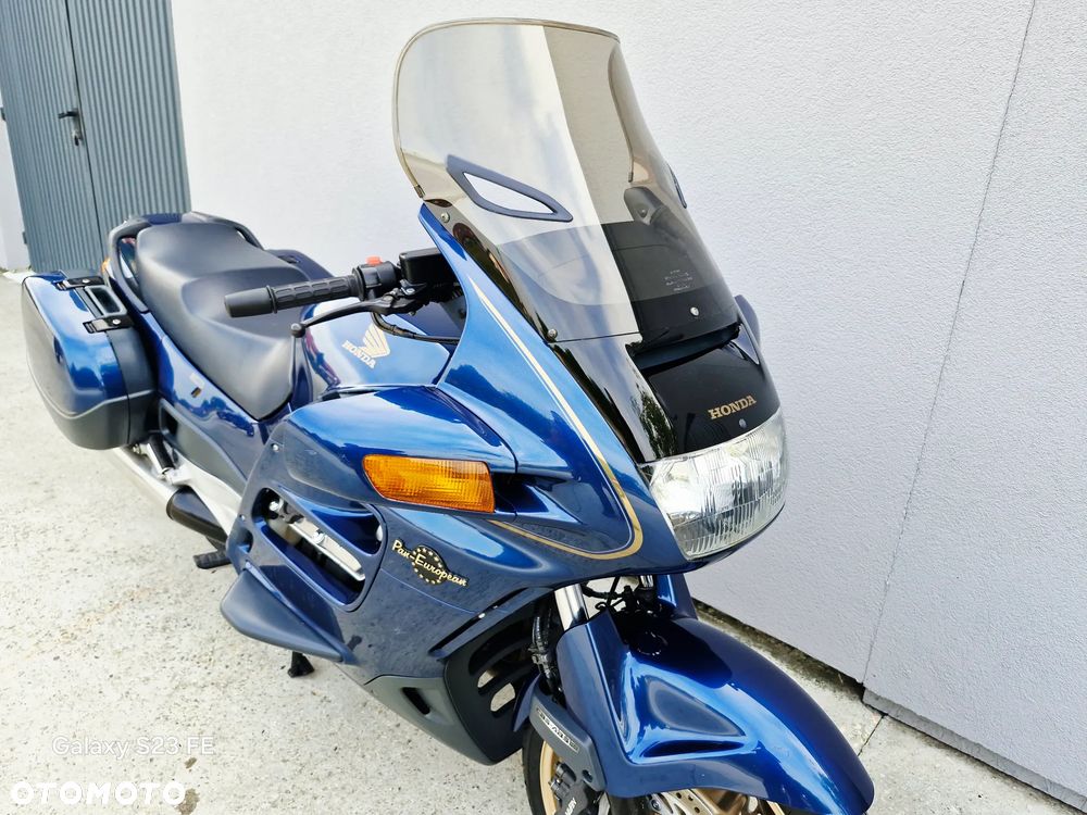 Honda ST - 28