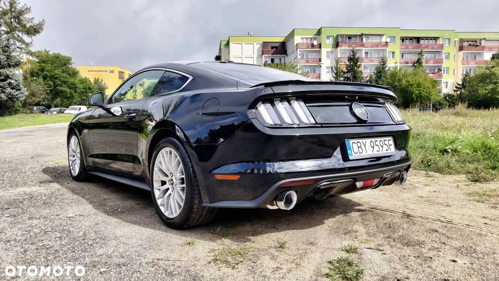 Ford Mustang 5.0 V8 GT - 12