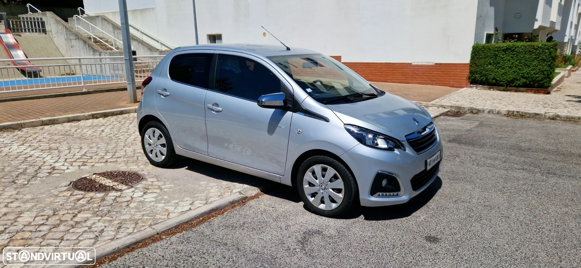 Peugeot 108 Top! 1.0 VTi Allure - 1