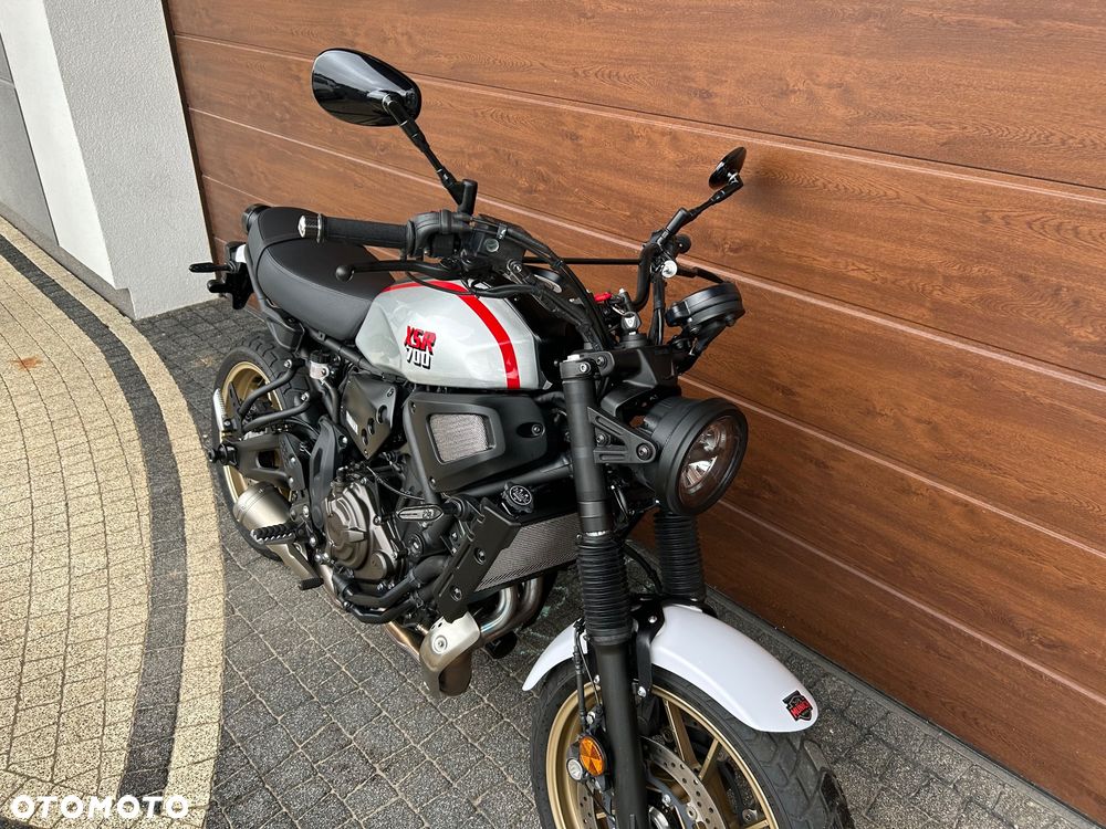 Yamaha XSR - 20
