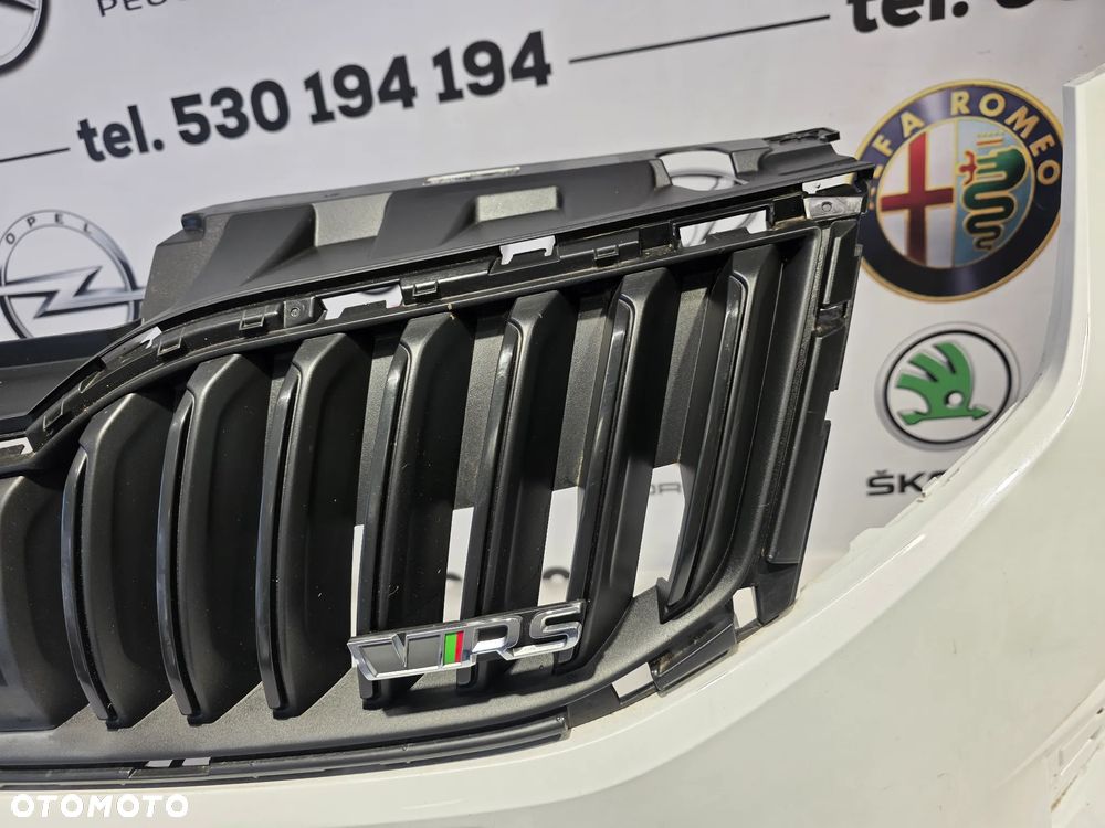 SKODA OCTAVIA 3 III RS / VRS LIFT 16- ŁADNY ZDERZAK PRZEDNI PRZÓD NA SPRYSKI + 4xPDC KOLOR BIAŁY METALIK NR 5E0807221AA NR AUKCJI NZ1912 - 19
