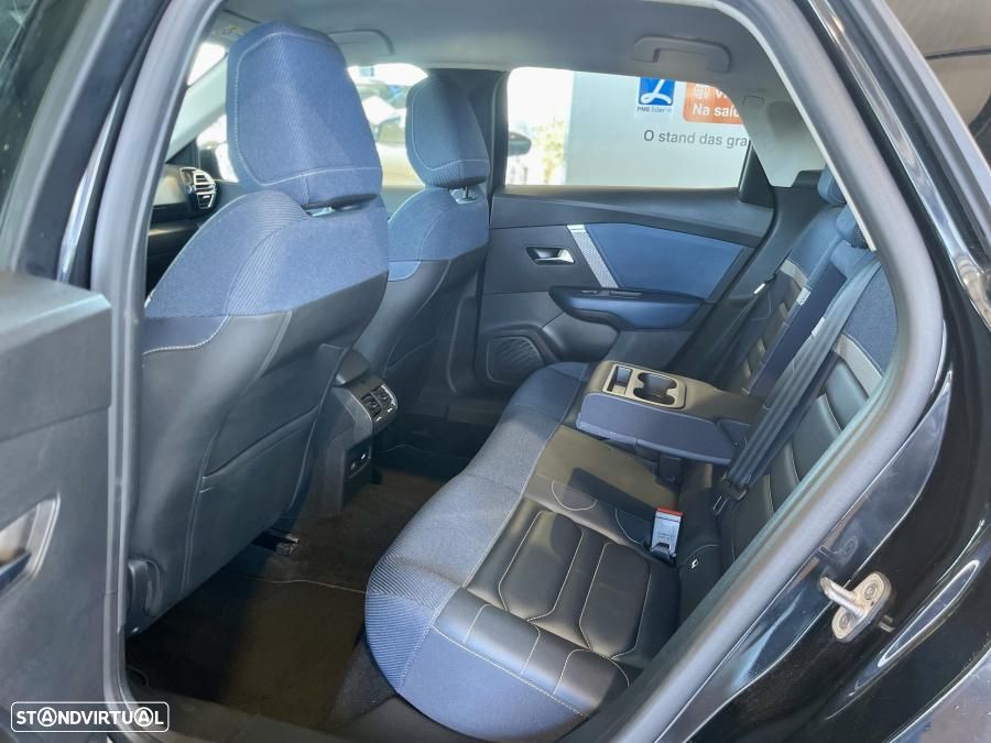 Citroën C4 1.2 PureTech Shine - 27