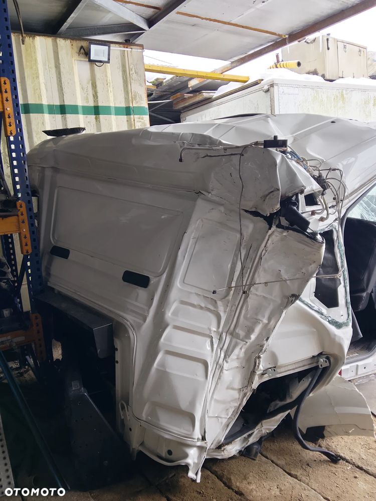 Kabina uszkodzona man TGS3 e6 cała kompletna - 2