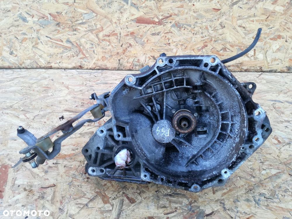 opel corsa d skrzynia biegów f13mc418 manualna 1.4 benzyna 90km 2007 - 1