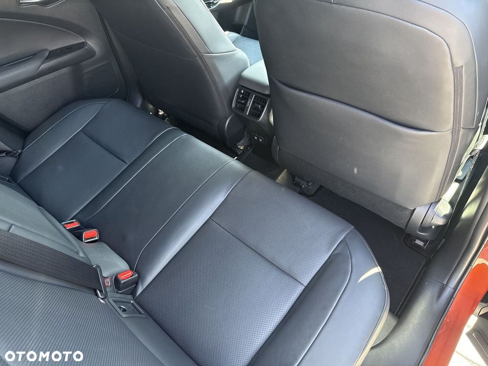 Lexus UX - 11