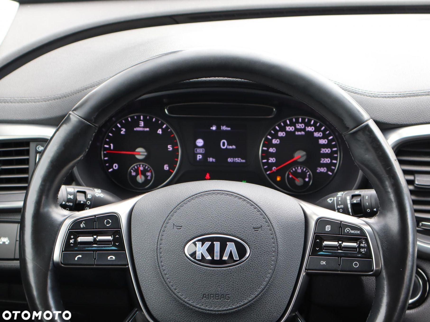 Kia Sorento - 12