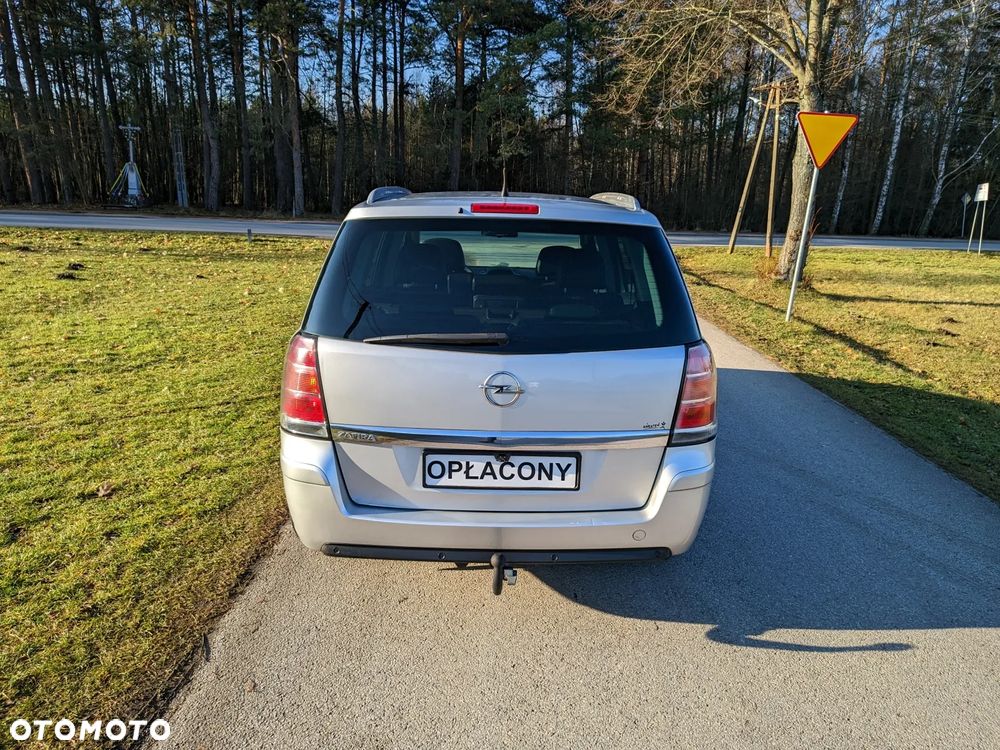 Opel Zafira - 27