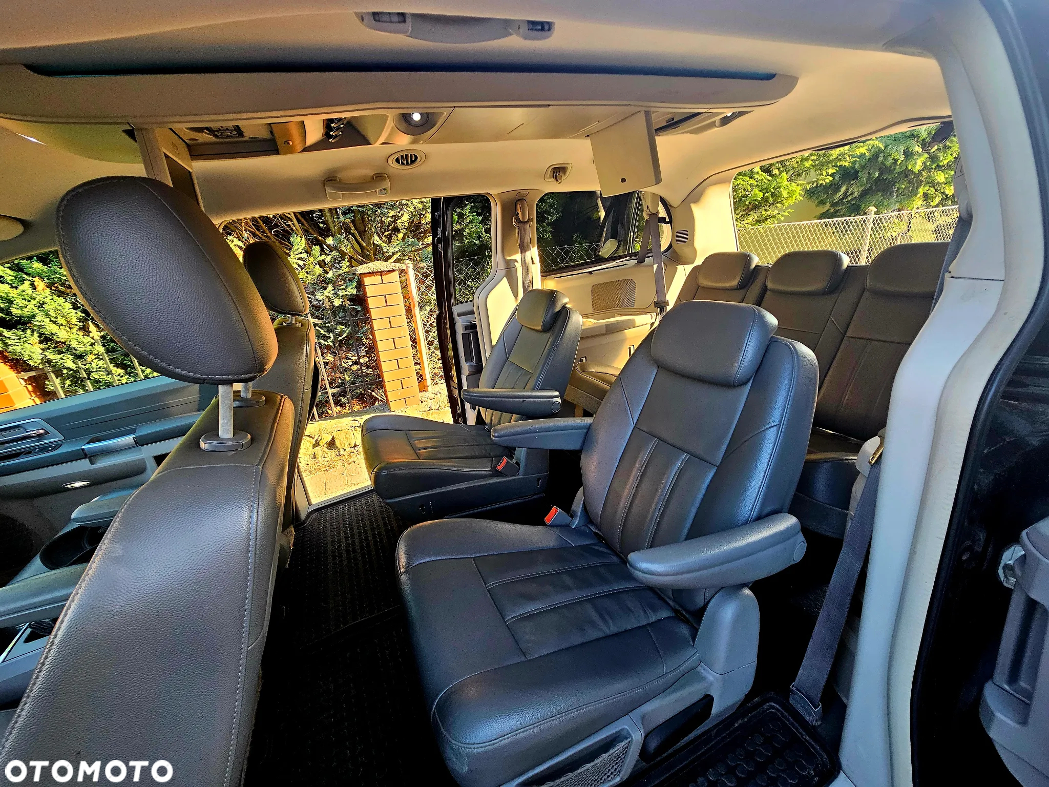 Chrysler Town & Country 3.8 Touring - 8