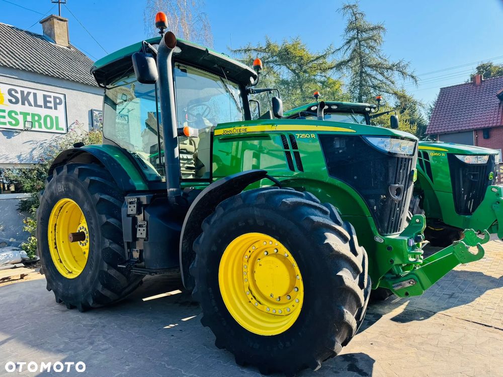 John Deere 7250R - 9