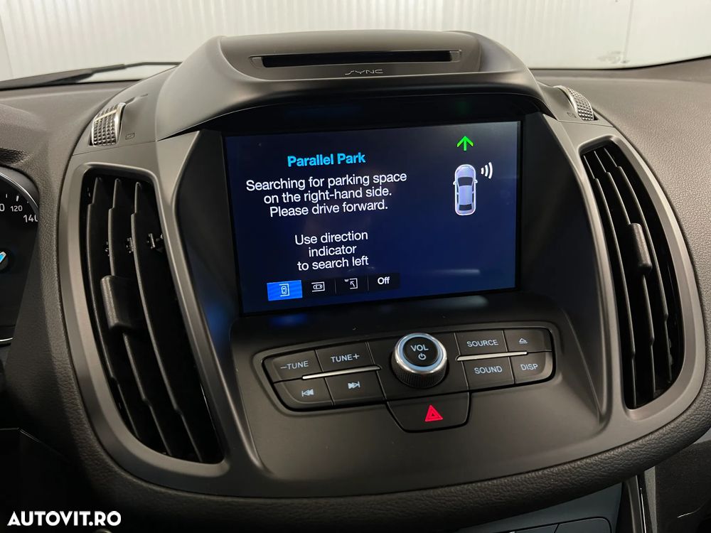 Ford Kuga 2.0 TDCi 4WD Powershift ST-Line - 20