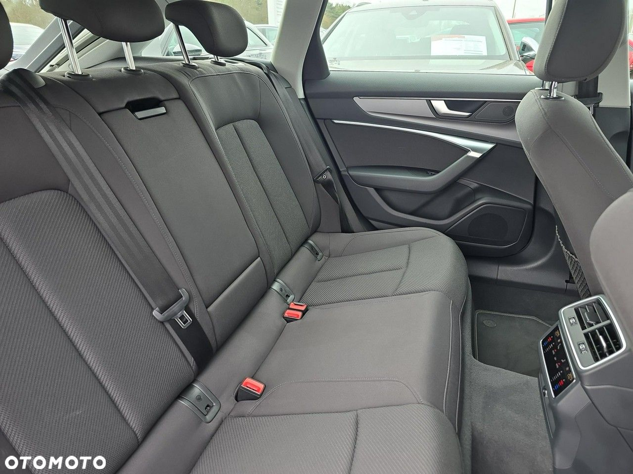 Audi A6 Avant 45 TDI quattro tiptronic - 11