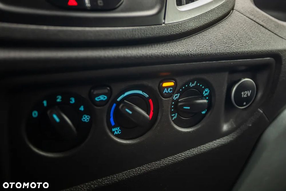 Ford Transit - 30