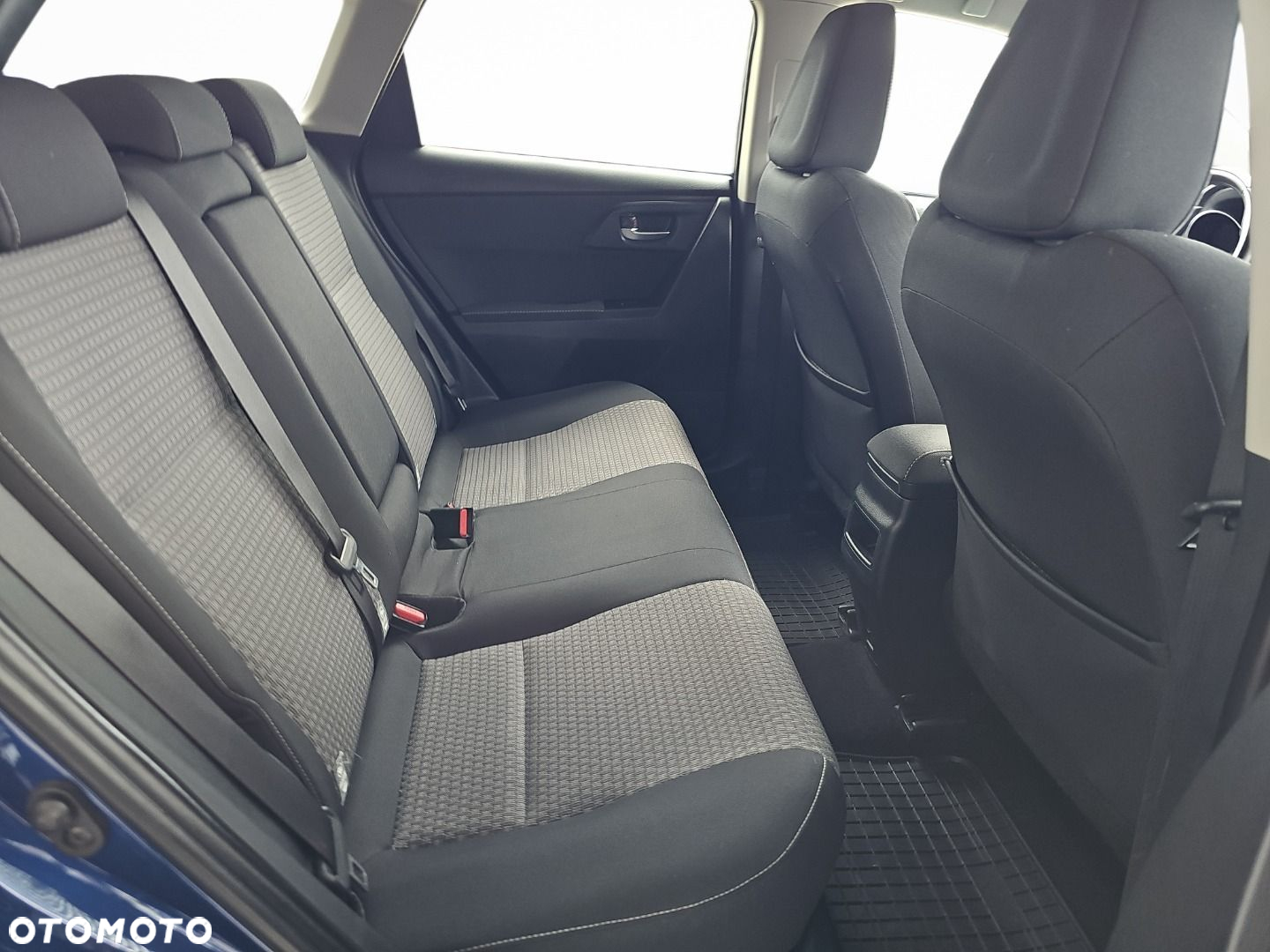 Toyota Auris - 17