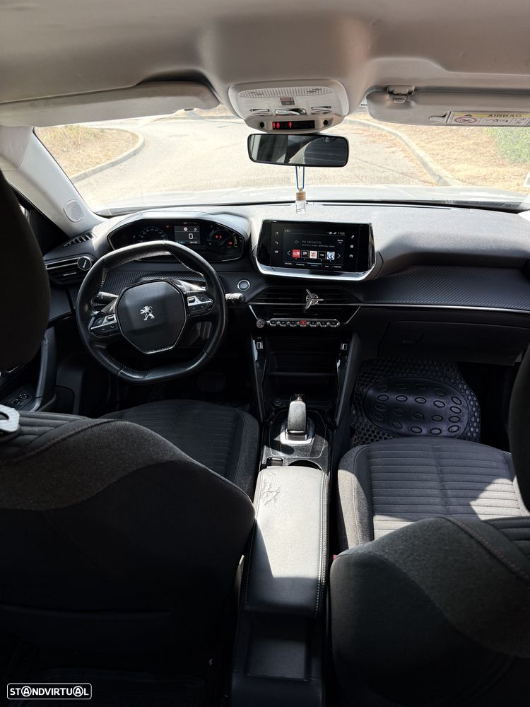 Peugeot 2008 - 4