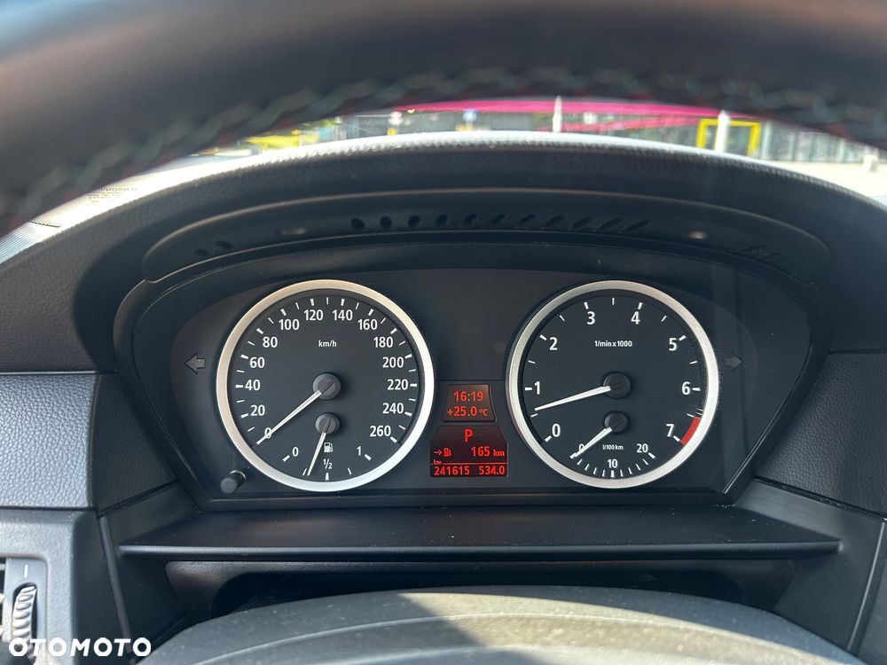 BMW Seria 5 - 13
