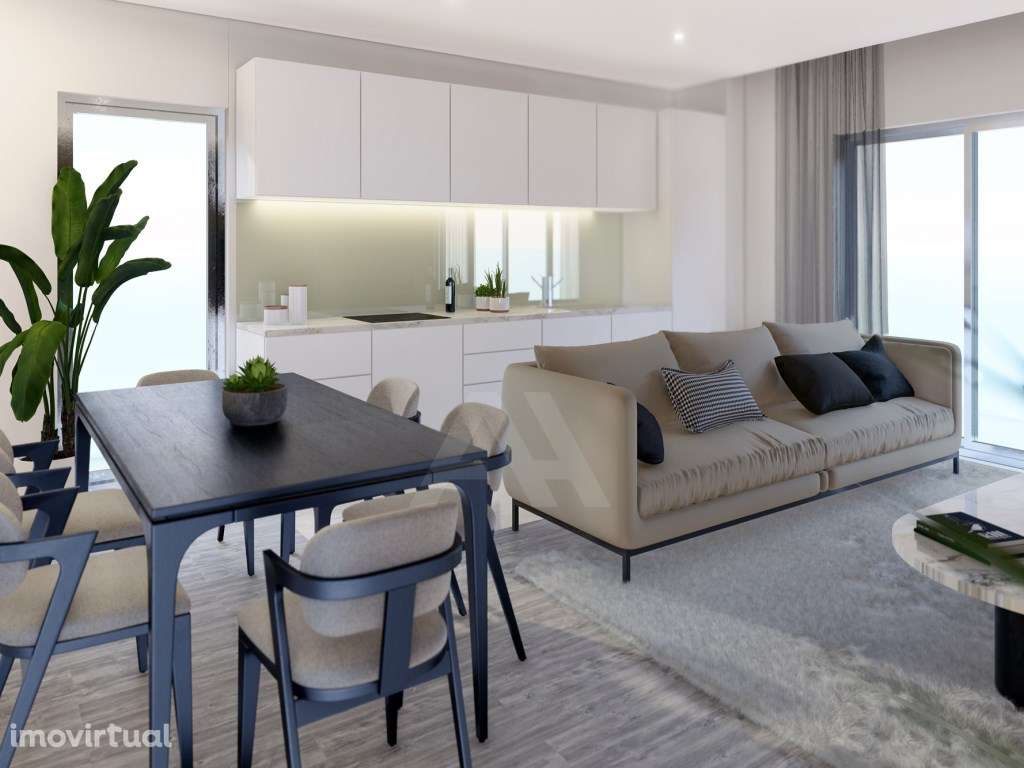 Apartamento T2 com varanda junto à Praia da Consolação - Grande imagem: 4/20