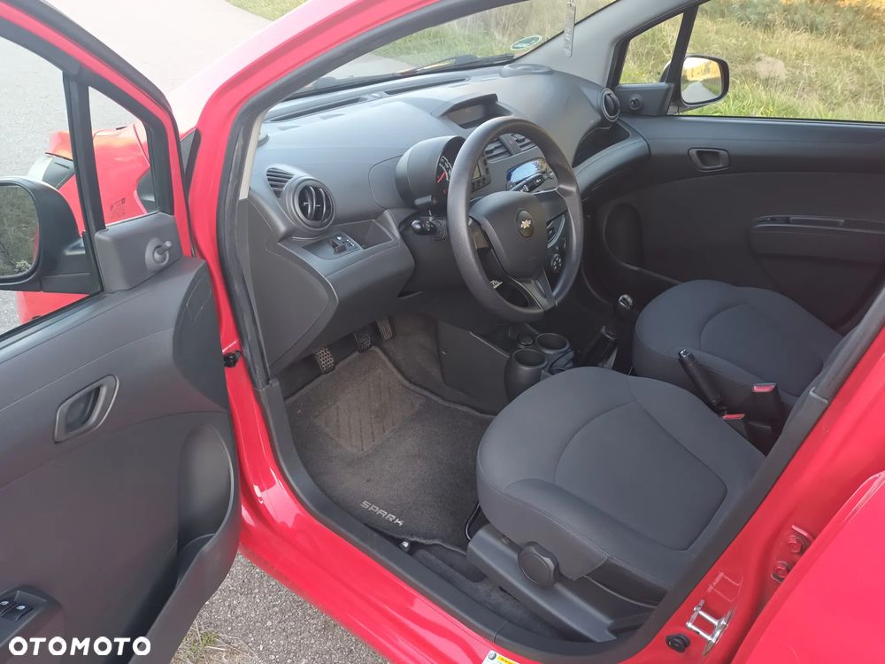 Chevrolet Spark 1.0 Base+ - 25