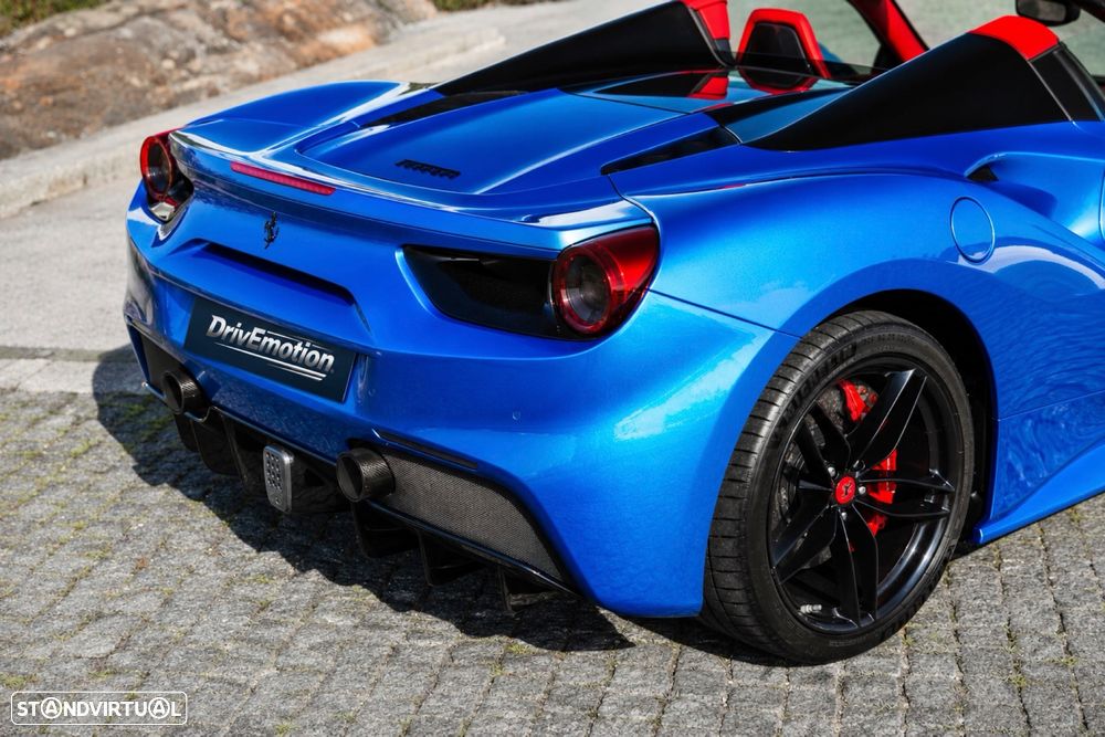 Ferrari 488 - 23