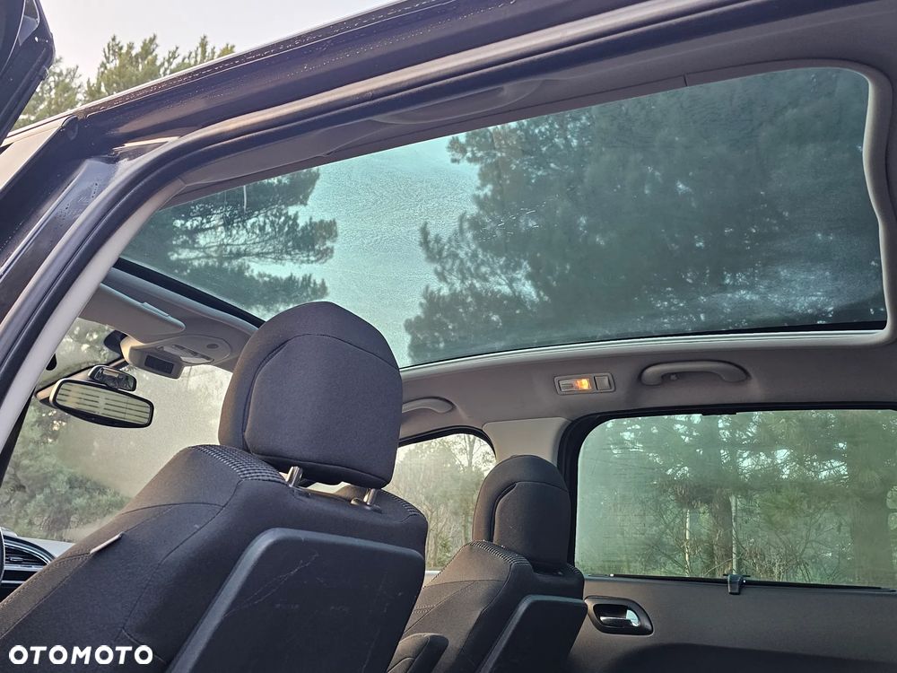 Peugeot 5008 - 17