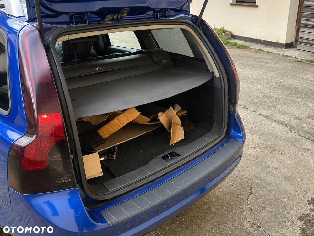 Volvo V50 - 8