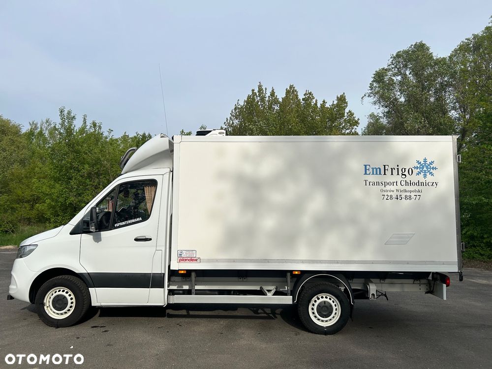 Mercedes-Benz Sprinter 319 - 13