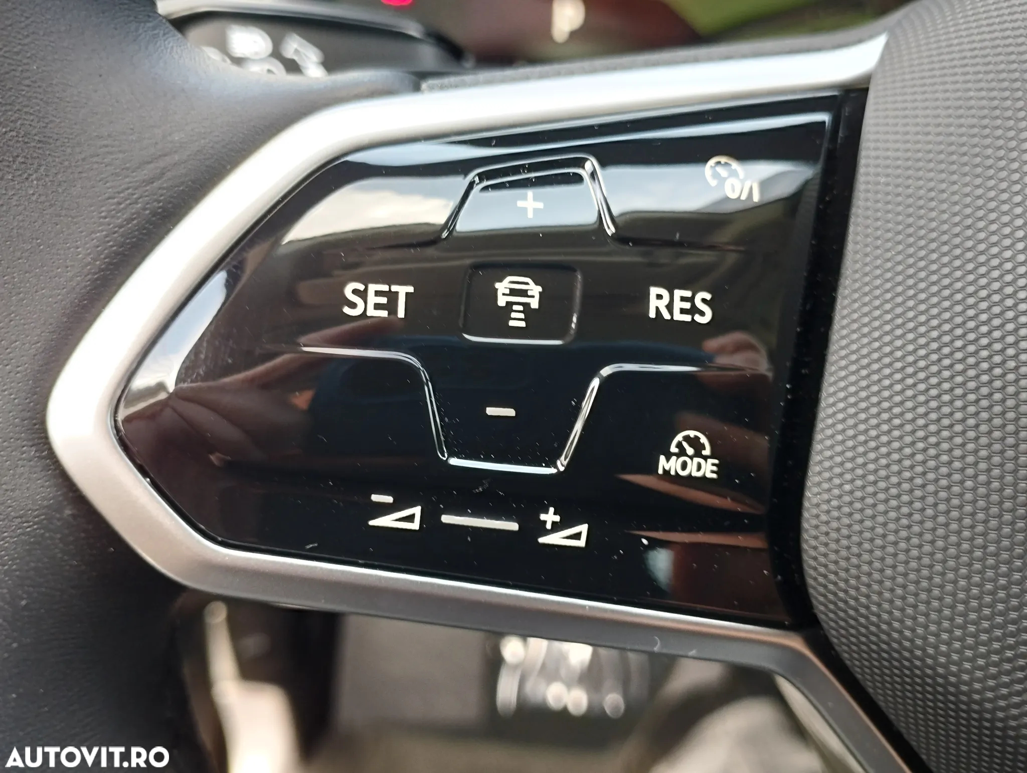 Volkswagen Touareg V6 TDI 4MOTION Elegance - 20