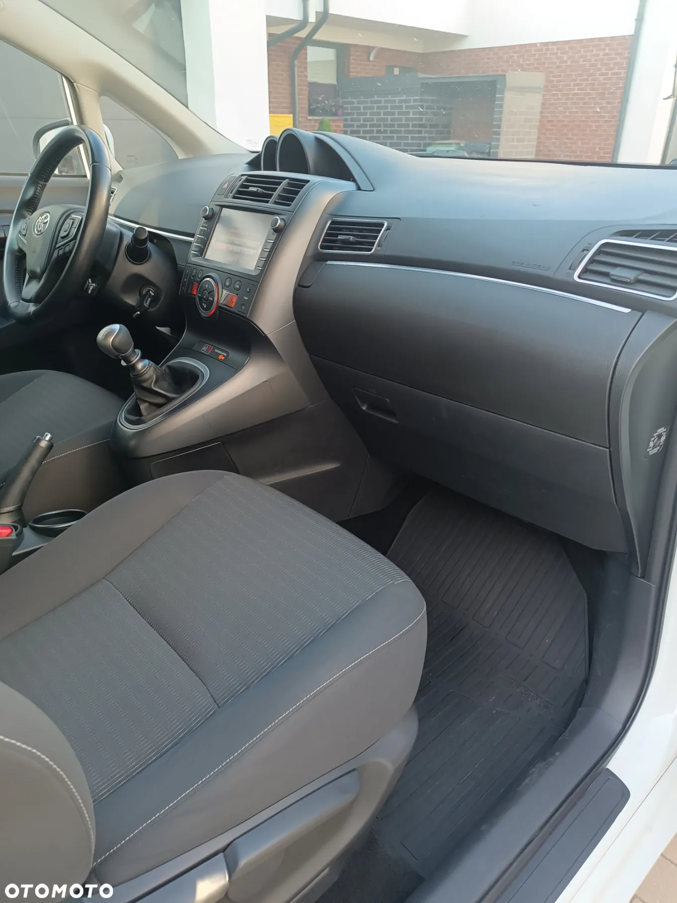 Toyota Verso 1.8 Prestige 7os - 16