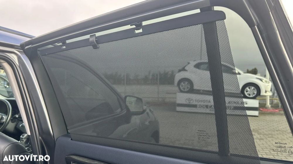 Toyota Highlander 2.5 L Dynamic Force 248CP Luxury Metallic - 11