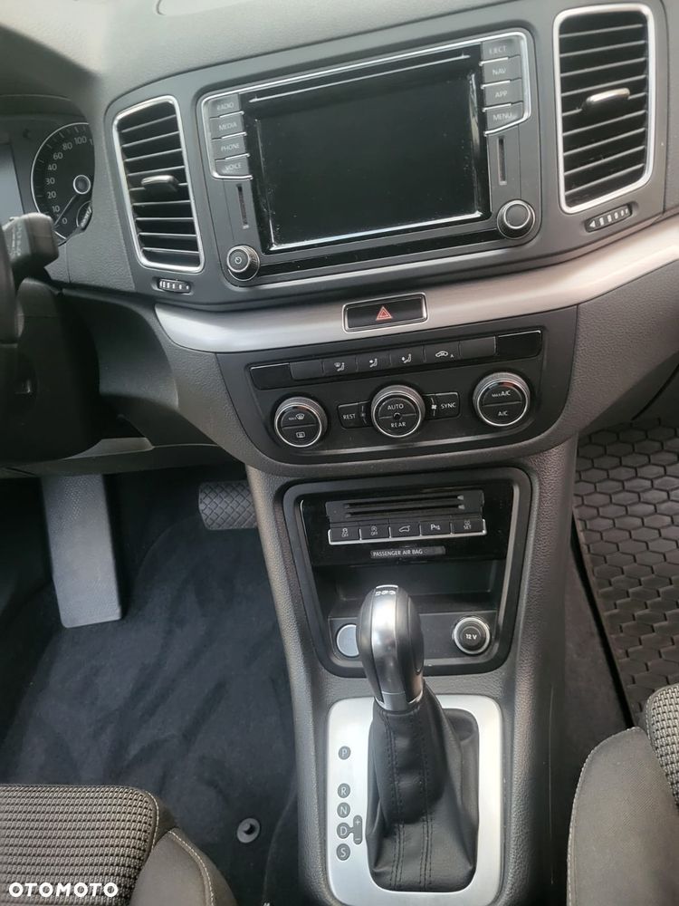 Volkswagen Sharan - 9