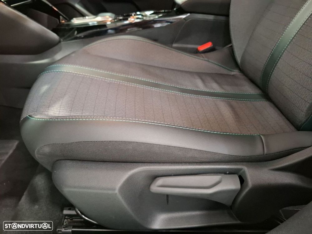 Peugeot e-208 50 kWh Allure - 25