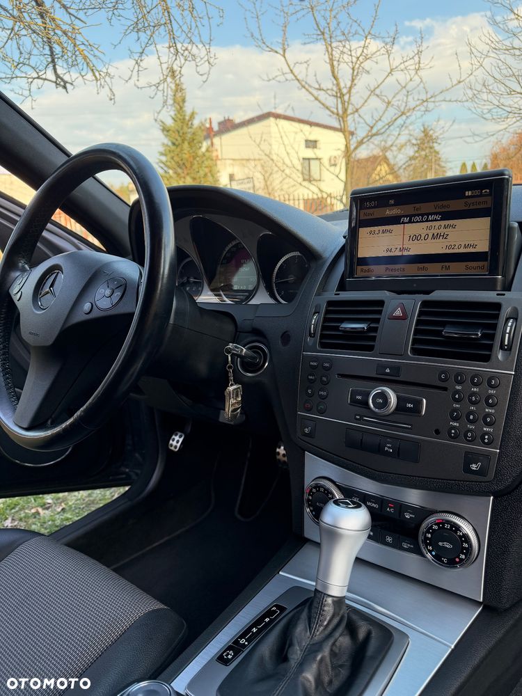 Mercedes-Benz Klasa C 250 CDI 4Matic 7G-TRONIC Avantgarde Edition - 13
