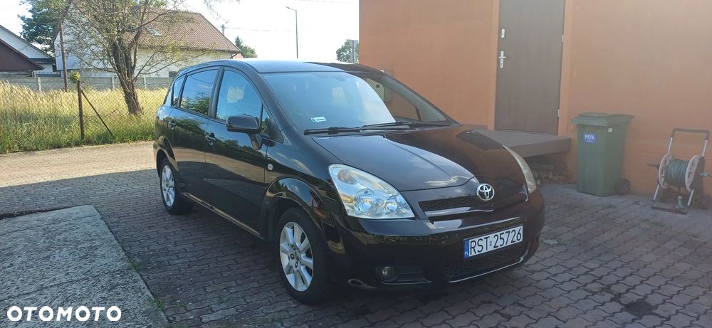 Toyota Corolla Verso - 1