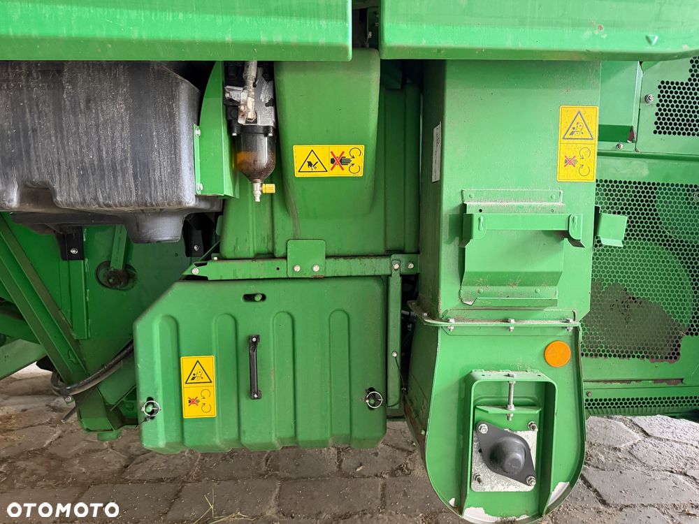 John Deere W540 - 14