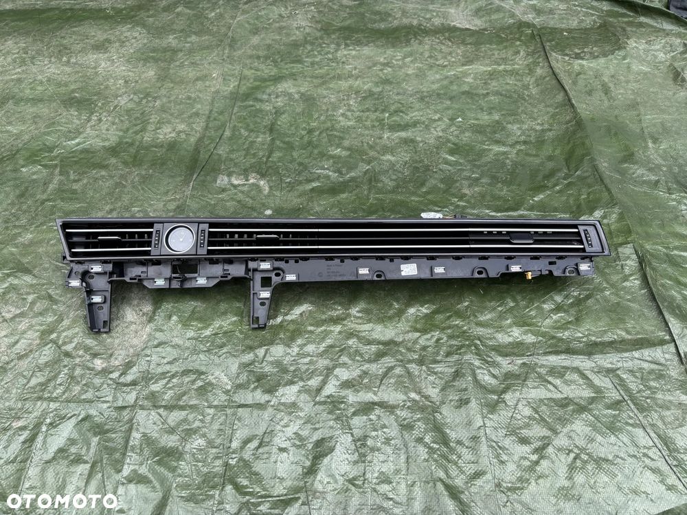 Vw Passat B8 kratka nawiewu środkowa 3G1857083 - 1