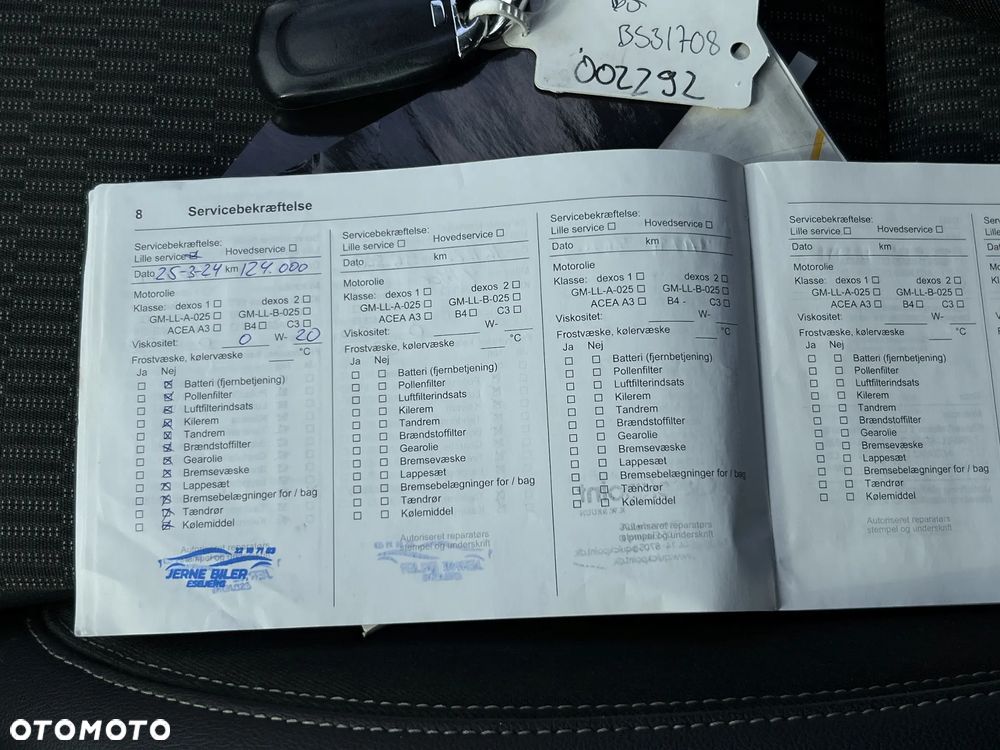 Opel Insignia 1.5 T Exclusive S&S - 36