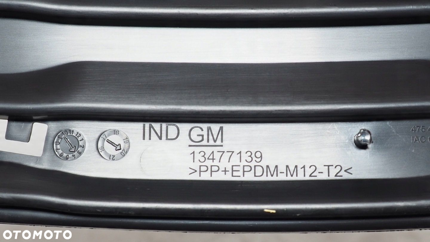 Opel Crossland X listwa osłona grilla 13477139 - 4