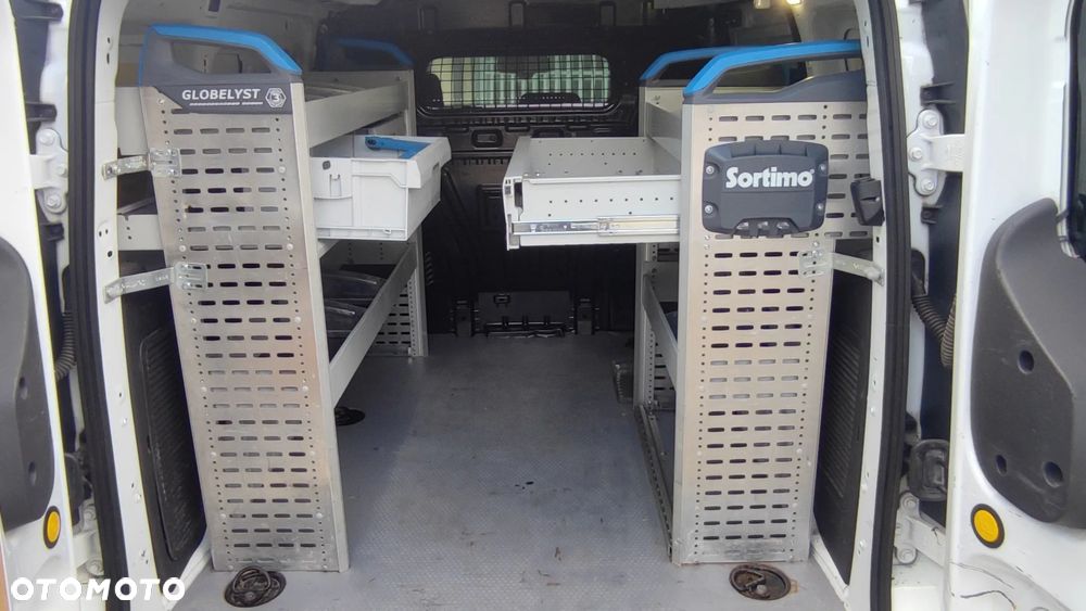 Ford Transit Connect - 9