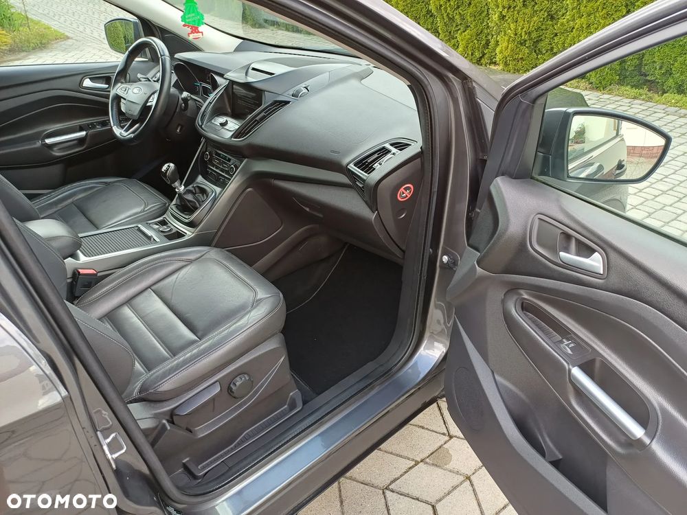 Ford Kuga 2.0 TDCi AWD Titanium - 30