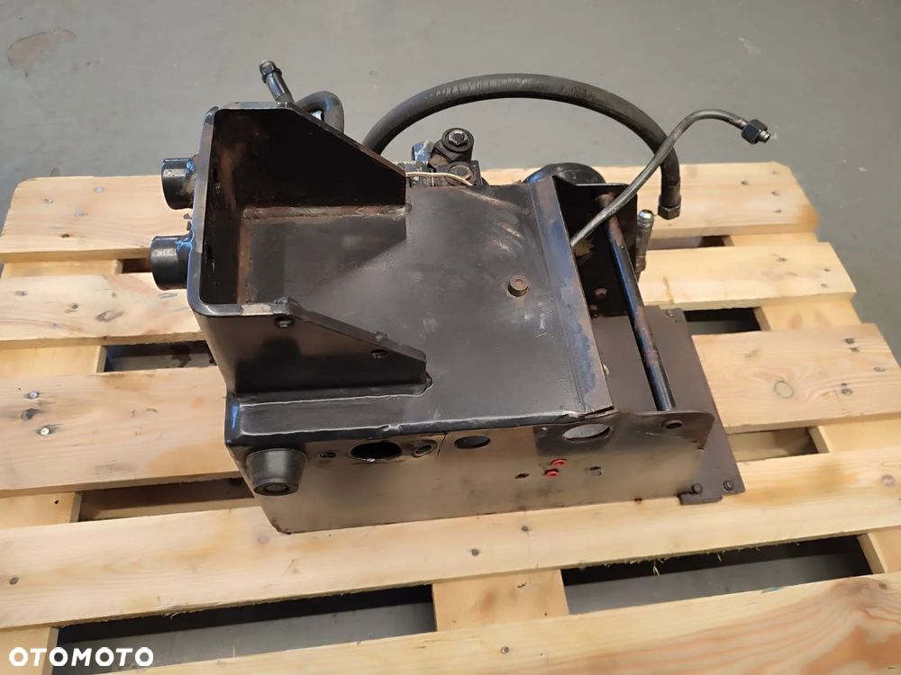 Amortyzacja przedniej osi V34938800 Valtra N91 - 6