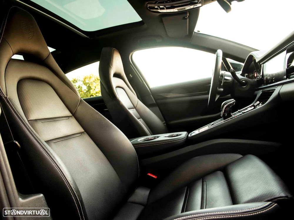 Porsche Panamera - 20