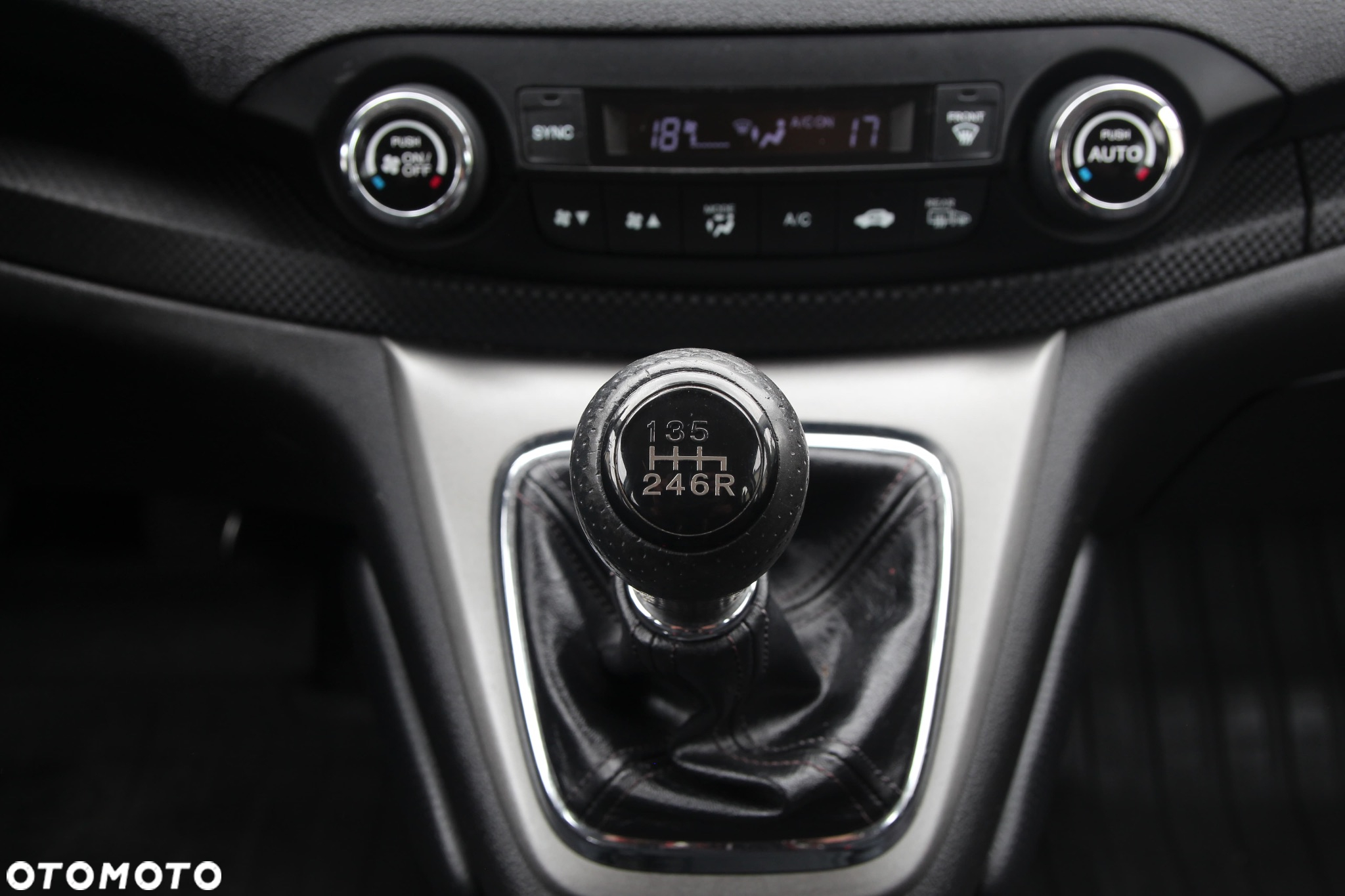 Honda CR-V 2.0i-VTEC 2WD Elegance - 18