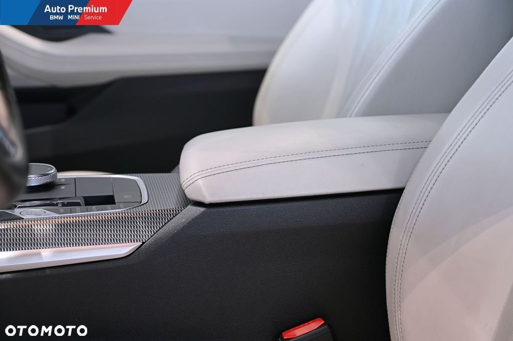 BMW Seria 4 M440i xDrive mHEV - 10