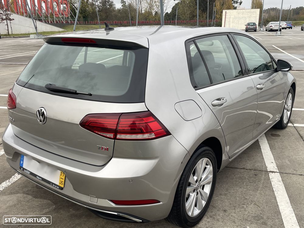 VW Golf 1.6 TDI Confortline - 15