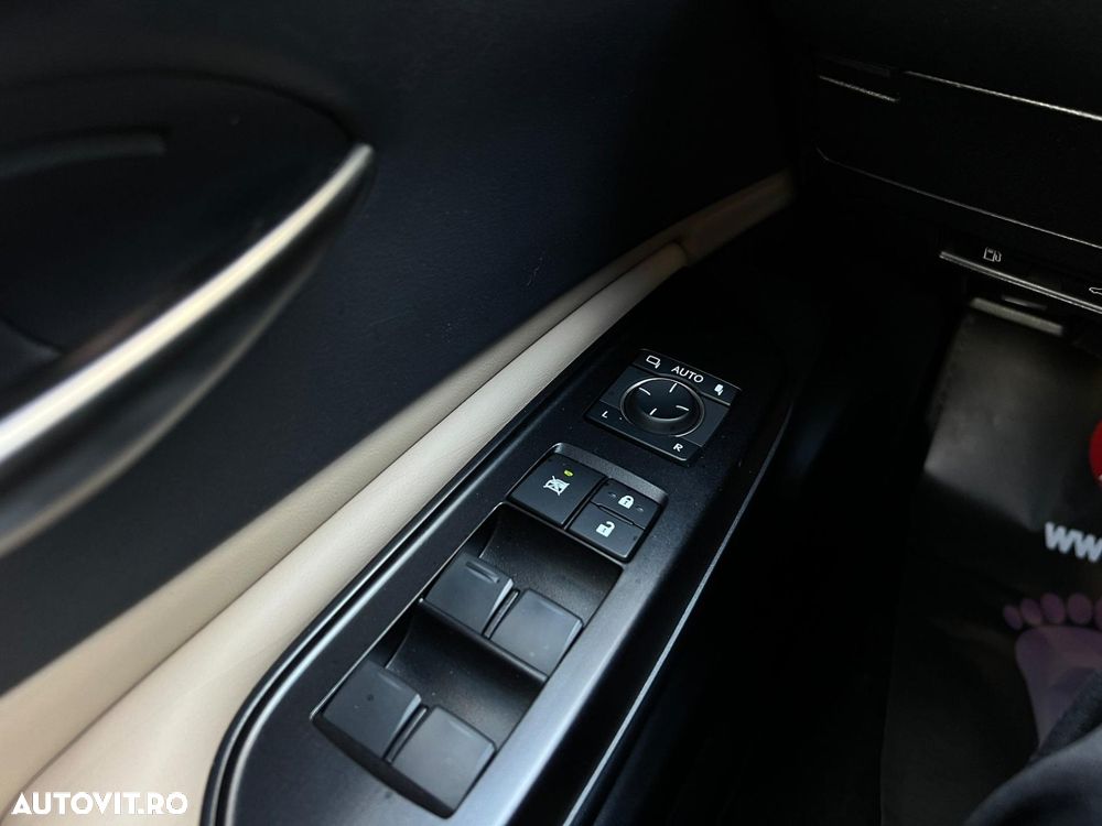 Lexus Seria ES 300h Executive Line - 25
