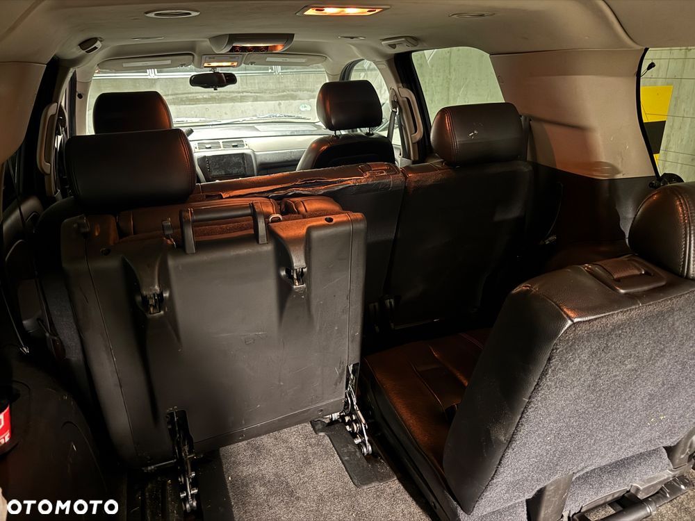 Chevrolet Suburban - 29